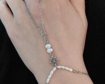 Stainless Pearl hand chain , Silver hand chain , vintage hand chain , REAL pearl hand chain , Hand chain with pearl , STAİNLESS STEEL