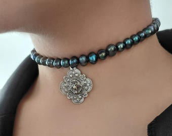 Black pearl choker necklace , natural black pearl necklace , vintage necklace , Vintage choker necklace , baroque pearl necklace