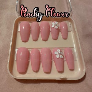 Peachy Flowers Coffin Shaped Press-on Nails