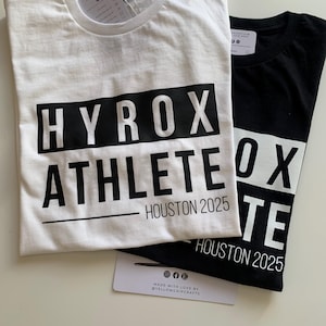 Camiseta HYROX personalizada com nome e cidade | Camiseta personalizada para o dia da corrida do atleta
