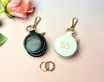 Portafedi nuziali per cani con iniziali personalizzate, scatola/portafedi in pelle personalizzata per fedi nuziali per cani, scatola per anelli di proposta di matrimonio con iniziali personalizzate