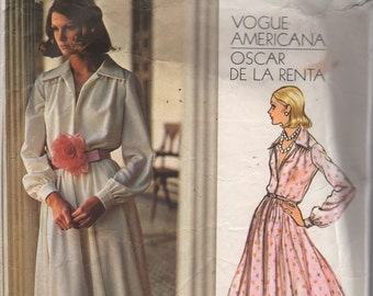 Vogue 2880 1970s Misses Evening Dress Pattern Designer Oscar de la Renta Womens Vintage Sewing Pattern Size 10 Bust 32 Or Size 12
