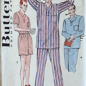 Op de afbeelding: Een Butterick 5546 naaipatroon-envelop voor pyjama's en loungewear. De illustratie toont drie variaties: een gestreepte pyjamaset met lange mouwen, een effen lichtblauwe pyjamaset en een effen beige shirt met korte mouwen en bijpassende shorts.