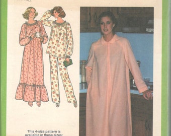 Simplicity 8775 1970s Womens Nightgown Pajamas and Robe Pattern Nightdress Sleepwear Vintage Sewing Pattern Size 40 42 44 46 UNCUT