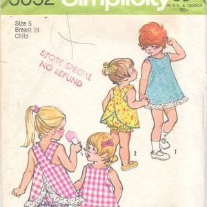 Simplicity 5052 1970s Toddlers Jiffy Criss Cross Dress Bloomers Pattern Girls Vintage Sewing Pattern Size 5 Breast 24