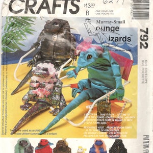 McCalls 6279 792 Lounge Lizard Pattern 49 and 31 Inches Murray Small 1990s Stuffed Fabric Reptiles Home Decor Sewing Pattern image 1