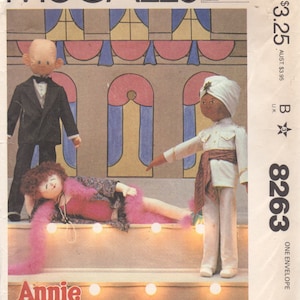 1980s McCalls 8263 40&quot; Little Orphan Annie Dolls and Costumes Pattern for Daddy Warbucks Miss Hannigan Punjab Vintage Toy Sewing Pattern UC