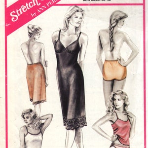 Stretch & Sew F829 of Stretch Sew 1900 Intiem lingeriepatroon Slipje teddyhemd slips Dames naaipatroon buste 30-46 ONBESNEDEN