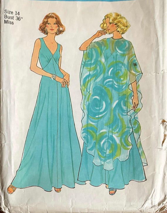 1970s Simplicity 7183 Womens V Neck Dress and Cocoon Float Poncho