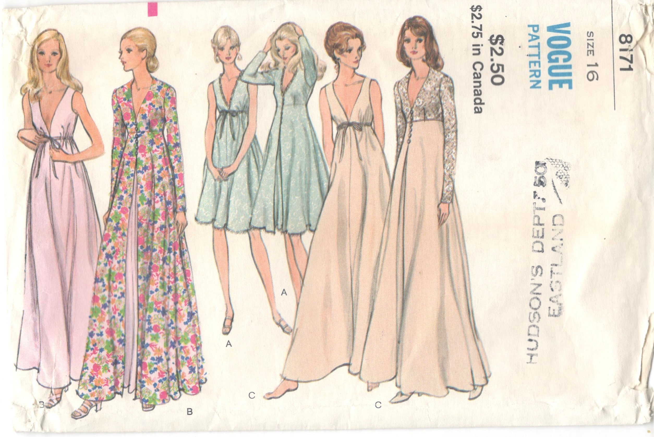 ビンテージ　70s sheer コート　tarp_objects Vogue 8171 Lacy Empire Nightgown and Robe Pattern Deep V