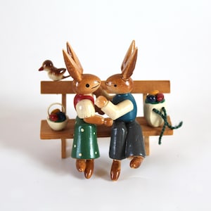 Hucha original de conejo de Erzgebirge con forma de corazón Esco de Pascua, estilo antiguo y antiguo