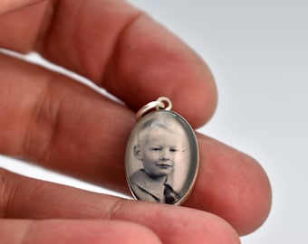 Custom Photo Charm/Sterling Silver 13 x 18mm Oval/ waterproof/photo with glass