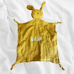 Baby comforter to personalize with embroidery (rabbit)