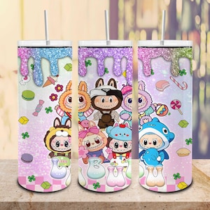 Bicchiere da 20 oz con bambola in cartone animato, design divertente per bicchiere da 20 oz con bambola mostro, personaggi di tendenza, bicchiere da 20 oz in formato PNG, regalo per bambini in formato PNG