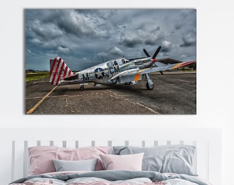 WWII Kampfflugzeug Leinwanddruck: Vintage Luftfahrt Kunst