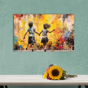 Lienzo decorativo de pared con niños corriendo, póster infantil estilo grafiti urbano, impresión de arte callejero vibrante para sala de juegos, espacio creativo.