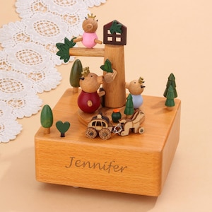 Caja de música de madera personalizada, caja de música de madera hecha a mano personalizada, caja de música con nombre grabado, regalo de baby shower, decoración de guardería, caja de música de tren