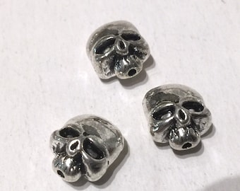 Lot De 5 Perles Tête De Mort 3D En Argent Tibétain - Dimensions 12x10 Mm, Couleur Argenté - Neuf Pour Création Bijoux