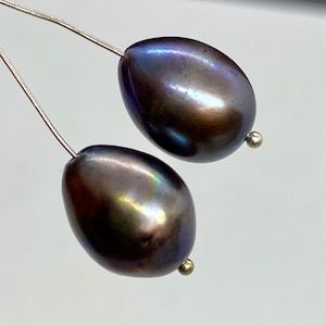 AAA Quality 10mmX 13mm Teardrop Freshwater Pearl, pebble baroque, Peacock Oval stunning matched pair pearl, dangle Bridal earring #EP9010