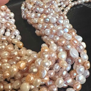 AA 6-7mmX8mm flerfärgade barocka sötvattenspärlor, nuggetpärlor, blandade naturvita champagnerosa, 15" hel sträng, #BA4106M bild 4