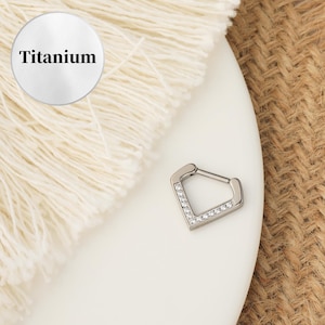 16G 10mm Titanium V gemtone Clicker Hoop/Septum Ring/Nose Ring/Septum clicker/Helix/Hoop Earring/Clicker Hoop/Daith/Tragus Hoop/minimalist