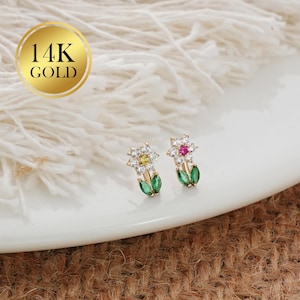 14K Gold flower Nose Ring/20G Tiny Nose Stud/earlobe jewelry/gold earrings/Gold Nose Jewelry/Nostril stud/Minimalist nose stud