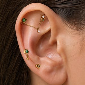 18G Threadless Flat Back Earring, Implant Grade Titanium Heart Moon Planet Chain Helix Stud, Green CZ Cartilage Piercing, 6mm