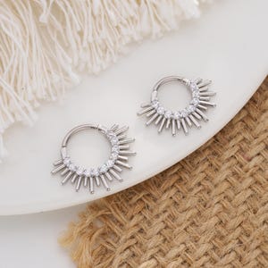 Aro de tabique nasal con forma de sol brillante de 16 G, 8 mm y 10 mm, piercing para tabique nasal, aro de caracol, pendiente Daith, aro para tabique nasal, aro para hélice, aro para tabique nasal con pinchos