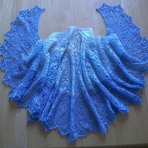 Three Quarter Time Lace Knit Shawl Pattern