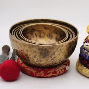Singing Bowl Full Moon Chakra Notes Sets of Seven From Nepal -Tibetan Singing Bowl-Meditation-Mindfulness-Yoga-Healing Bowls