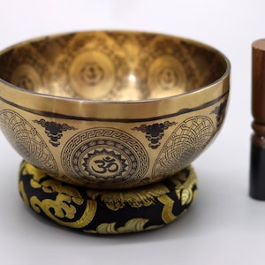 A Note OM Mandala Etching 7 Inches Singing Bowl-Tibetan Singing bowl From Nepal, Healing Bowls , Bowl Sets