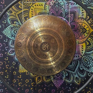 50-100 cm Tibetan Om Mantra Gong, Tibetan Singing Meditation Gongs, Mantra Gong - Gong From Nepal.