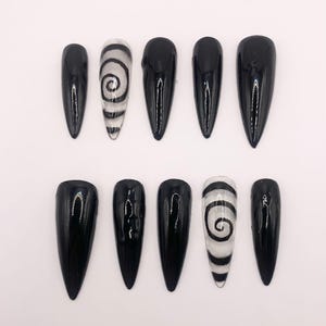 Black Stiletto Press On Nails | Black Simple Alternative Nails | Reusable Gothic Fake Nails
