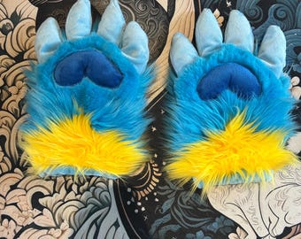 HQ fursuit paws