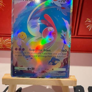 Tarjeta holográfica personalizada de Mesprit de Pokémon TCG Pocket con ilustración artística completa, Apex genético, Isla mítica, Space Smackdown, Shining Revelry, Triumphant.