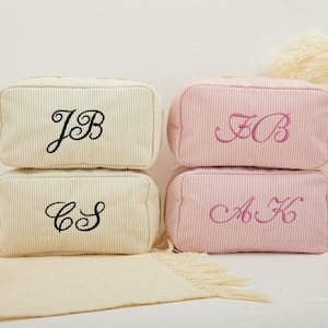 Trousse de maquillage avec nom brodé, trousse de maquillage Beaty, trousse de maquillage monogrammée, trousse de maquillage de demoiselle d'honneur, trousse de toilette monogrammée, cadeau de demoiselle d'honneur