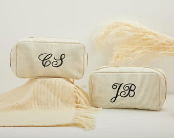 Personalized suede makeup bag, women's custom makeup bag,embroidered makeup bag,custom makeup bag, custom bridesmaid makeup bag,wedding gift