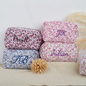 Trousse de maquillage florale personnalisée,Trousse de maquillage personnalisée brodée à la main,Trousse de maquillage pour femme,Trousse de maquillage de demoiselle d'honneur,Trousse de maquillage,Cadeau de la Saint-Valentin