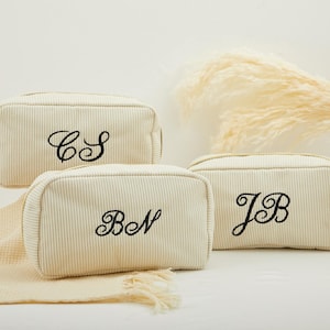 Benutzerdefinierte personalisierte gestickte Reise-Make-up- und Kulturtasche, Make-up-Aufbewahrungstasche, Brautpartygeschenk, kokettes Mädchen des Mutter Tages, Kosmetiktasche