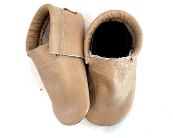 Basic Mocc Booties Camel, Baby Moccasins, Leather baby shoes, Leather baby booties, Baby girl, Baby boy, baby gift, baby shower