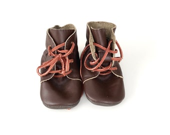Leather Booties Chocolate, Baby Moccasins, Leather baby shoes, soft sole shoes, baby booties, Baby girl, Baby boy, baby gift, baby shower