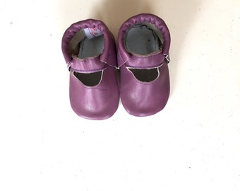 Mary Jane Baby Moccs Plum, Baby Shoes, Baby Moccasins, Soft Sole Shoes, Genuine Leather, Leather Sole, Elastic Hidden Ankle