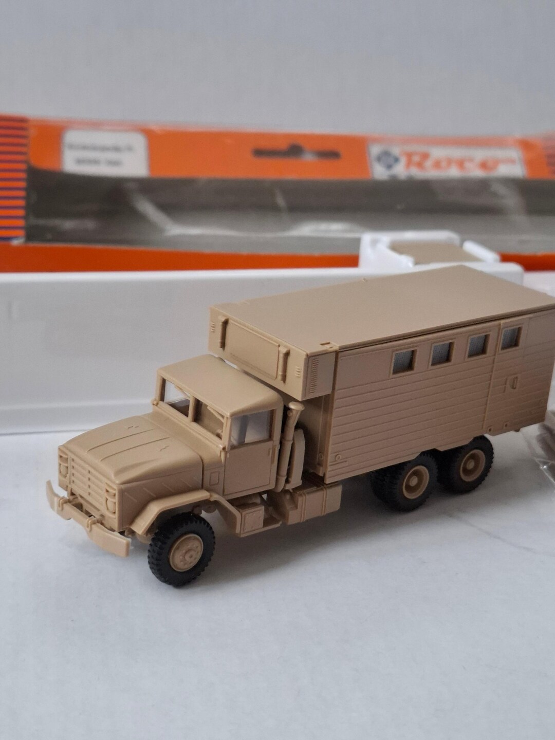 Roco Minitanks 485 US Command Truck M-934 Extended – 1:87 Scale ...