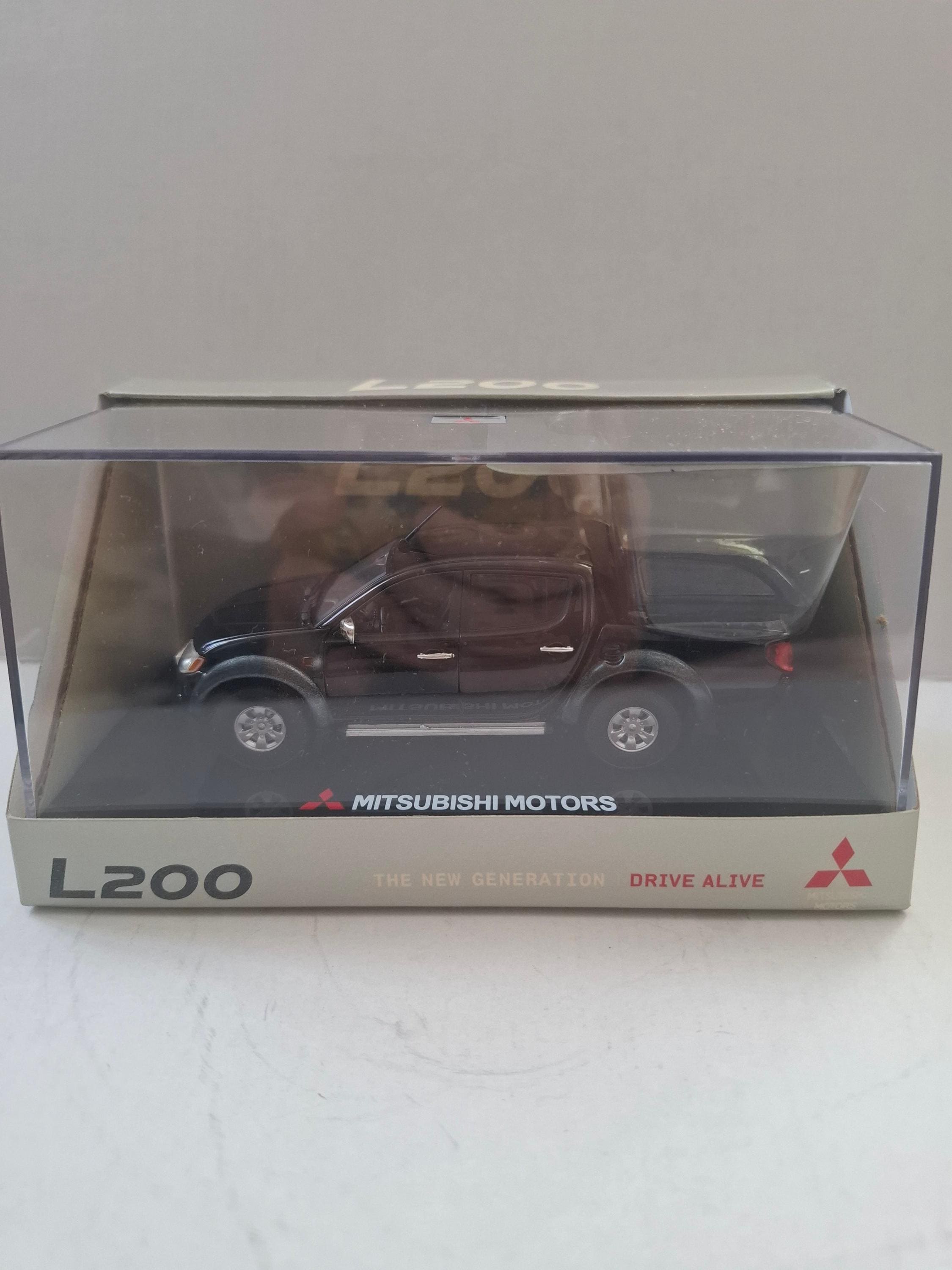 Mitsubishi L200 Pickup 1:43 Diecast Model – Dealer Edition Triton 