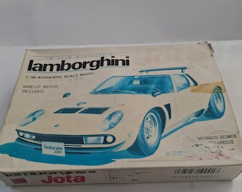 Vintage Tamiya 1:24 Lamborghini Countach LP500S Plastic Motorized