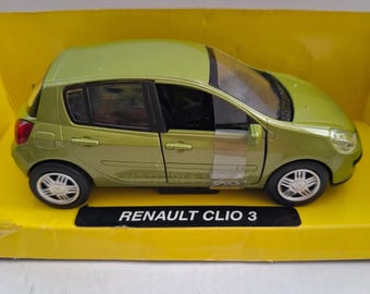 Renault Clio 2003 1:32 Diecast Model – Classic European Car