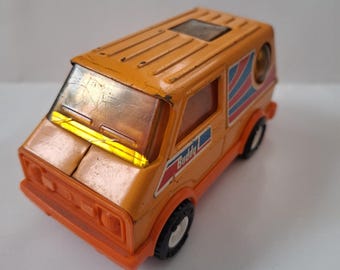 Adorable Mid Century Vintage Buddy L Pick up Truck With Camper in