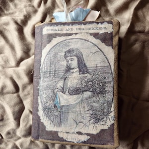 Vintage Style Junk Journal: Memento Pockets & Hidden Treasures
