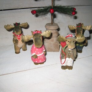 Vintage carved Wood Moose family ornaments Christmas moose family Moose frame image 3