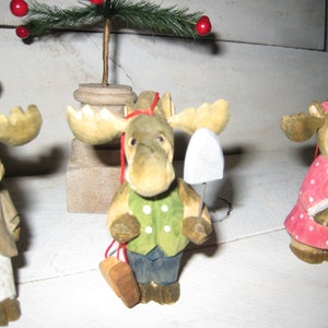 Vintage carved Wood Moose family ornaments Christmas moose family Moose frame image 6